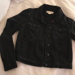 BLACK JEAN JACKET